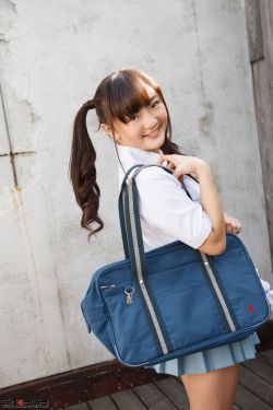 女子高生の腰つき未增删翻译